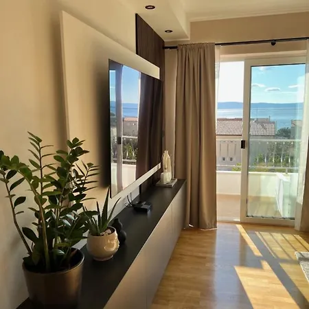 Lucica Apartment *