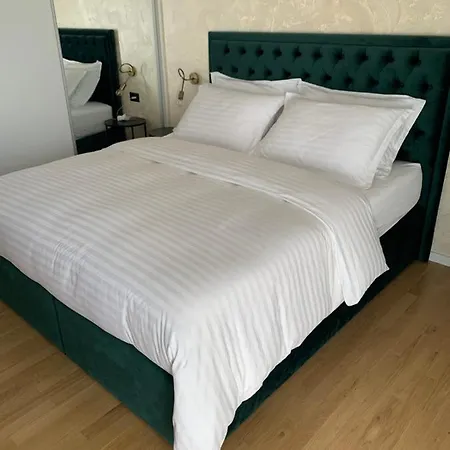 Apartment Lucica *